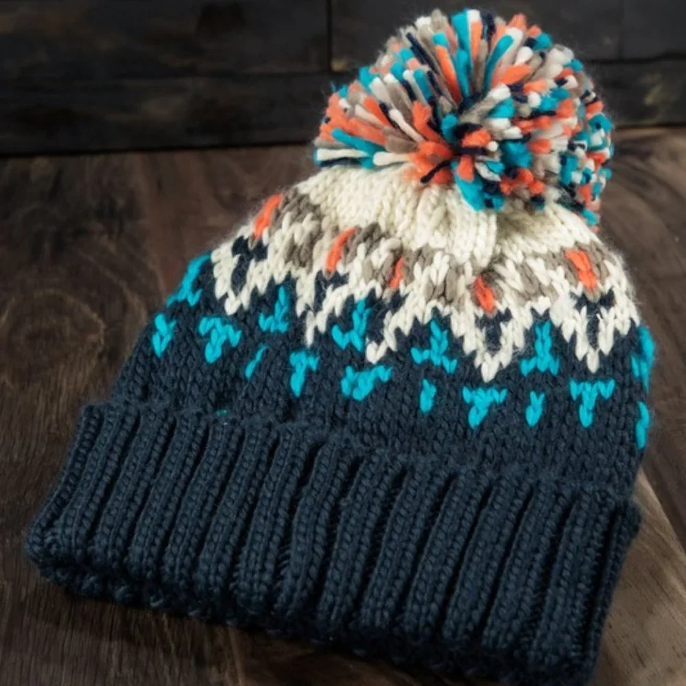 🆕 Blue / Cream Multicolor Knit Beanie w/ Cute Multicolor Pom-Pom 🆕